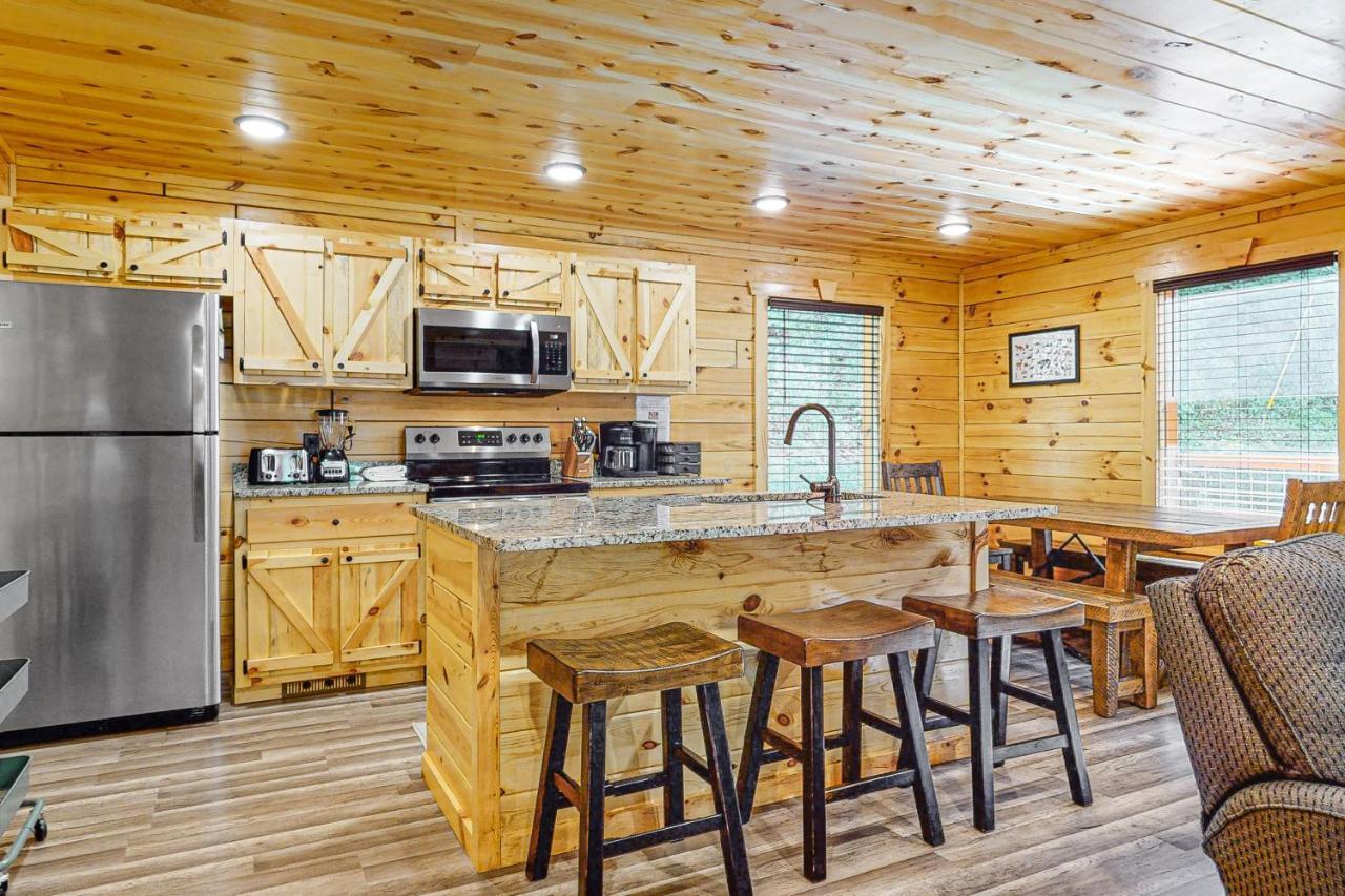 Knotty Escape Vila Gatlinburg Exterior foto
